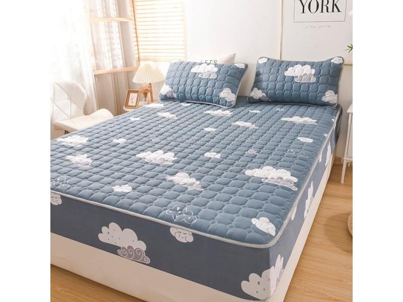 Elastic Band Fitted Sheet MattressProtector Bed Cover Queen Size Breathable Carousel 1