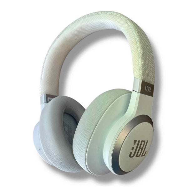 JBL LIVE 660NC BLUETOOTH HEADPHONES Carousel 1