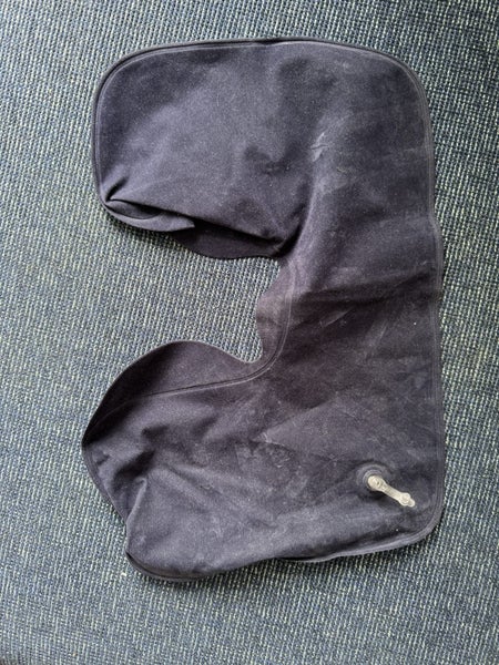 Brand new travel pillow Carousel 1