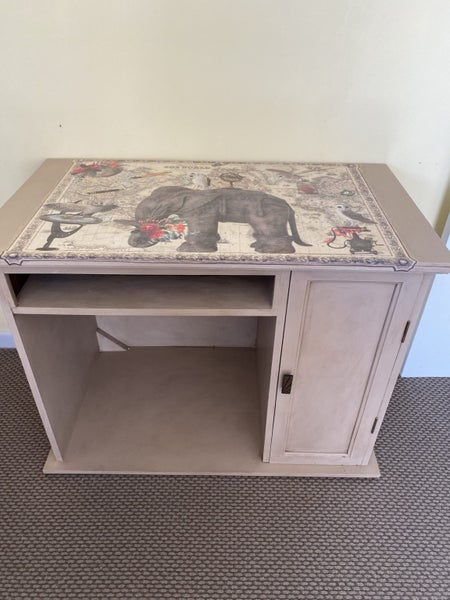 Upcycled Desk Carousel 1