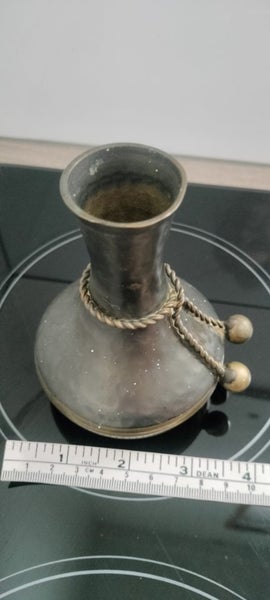 Small Brass vase Carousel 6