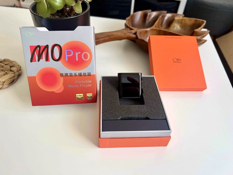 Shanling M0 Pro Hi-Res Digital Music Player Carousel 1