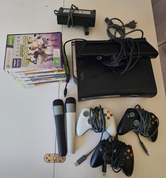Xbox 360 + Kinect + Games + 3 Controllers Carousel 1