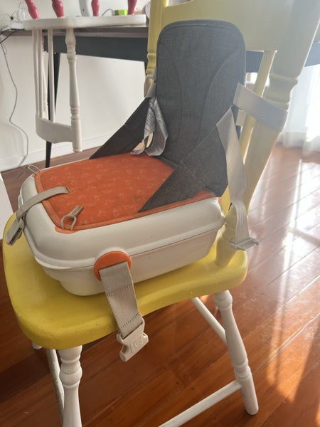 Benbat Yummigo Booster Seat Carousel 2