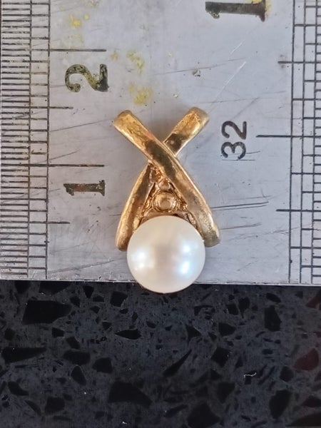 ESTATE SALE - 6mm Genuine Pearl Pendant Carousel 2