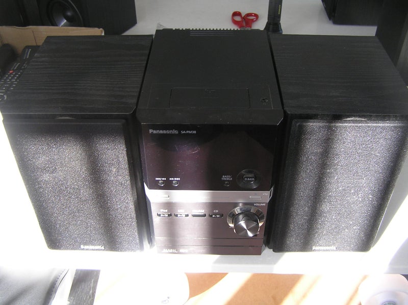 PANASONIC CD-iPOD STEREO SYSTEM Carousel 1