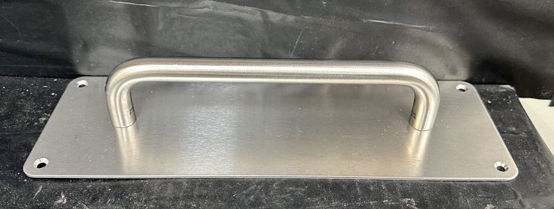 Commercial Pull Handle & Door Plate #1 - $1 Reserve (PU3 Cubby) Carousel 2