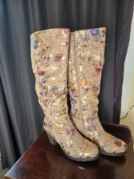 Boots Carousel 1