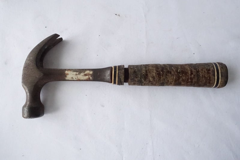 Vintage Estwing Stacked Leather Handle 16 oz? Curve Claw Hammer (SKU A8) Carousel 1