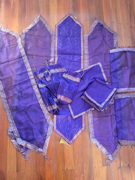 Table Runners and Napkins Carousel 1