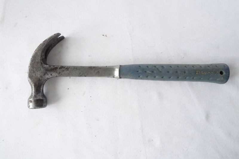 Vintage Estwing 20 oz? Curve Claw Hammer (SKU A8) Carousel 2