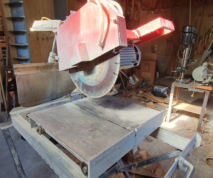 TILE TABLE SAW Carousel 1