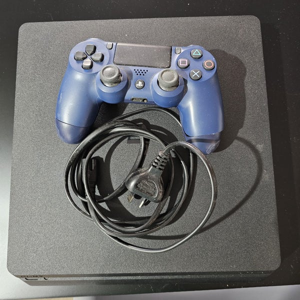 Playstation 4 Slim 1TB Carousel 1