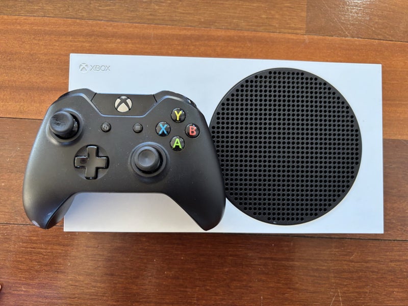 XBOX Series S Carousel 1