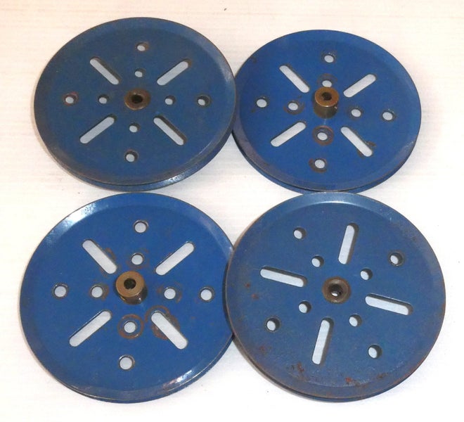 Meccano 3 Inch Pulleys (Blue) Carousel 1