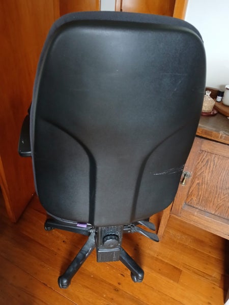Boston ergonomic office chair Carousel 2
