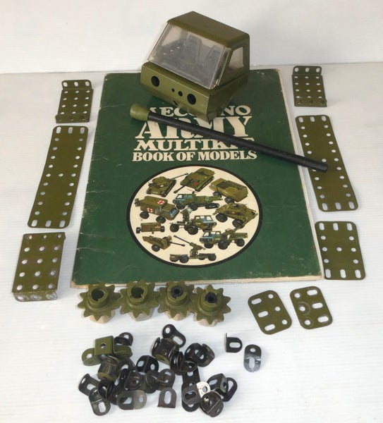 Meccano Army Set Parts Carousel 1