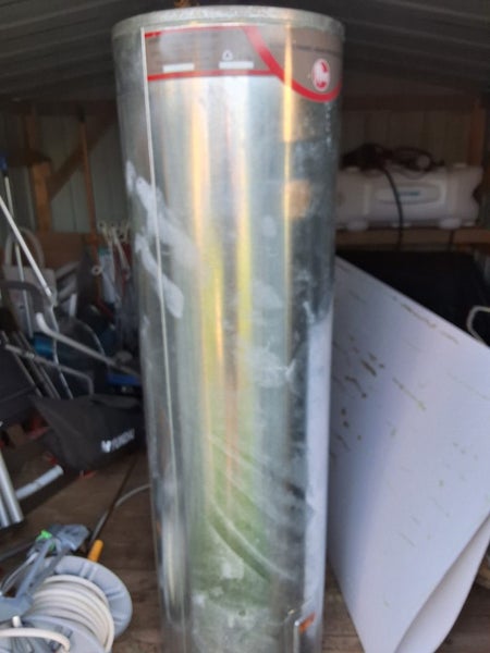 Mainstream hot water cylinder Carousel 2