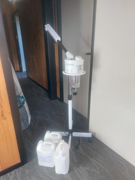 Facial Vaporiser/Steamer - Luxury Dayspa treatment Carousel 1