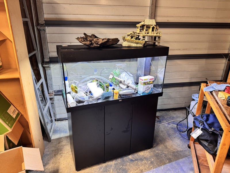 Fish tank and stand 180L Carousel 1