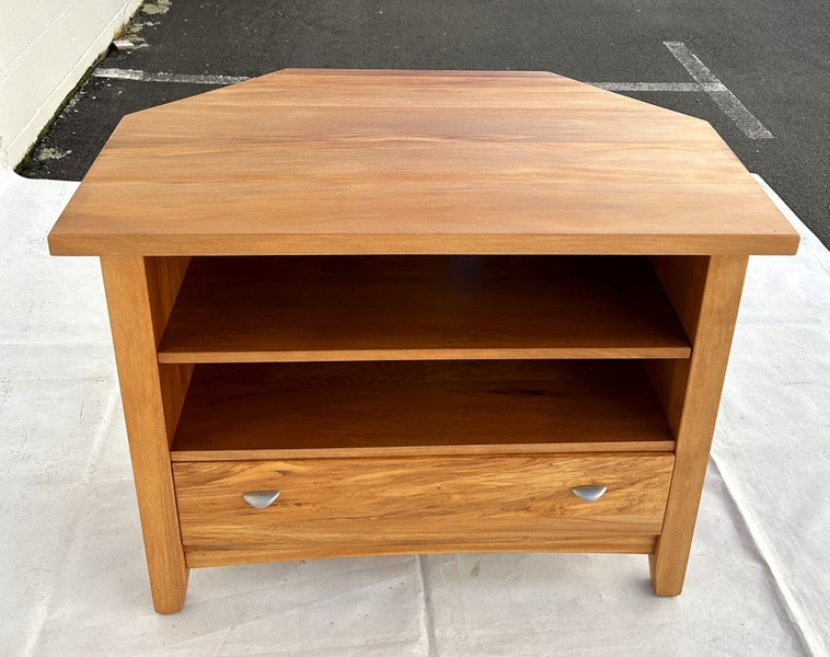 Stunning Danske Mobler Solid Rimu TV Cabinet, RESTORED & LIKE NEW Carousel 2