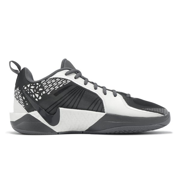 Nike Sabrina 2 GS Ionescu Locked In Kids Youth Basketball Shoes FQ7376-005 Carousel 2