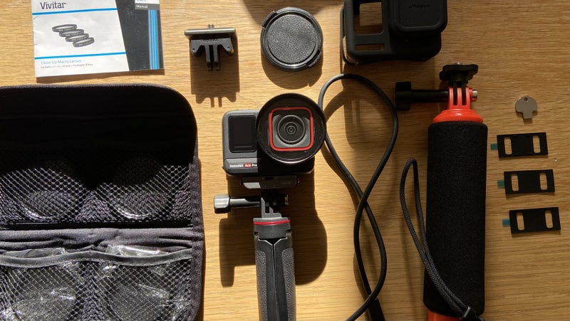 Insta360 Ace Pro Bundle Carousel 1