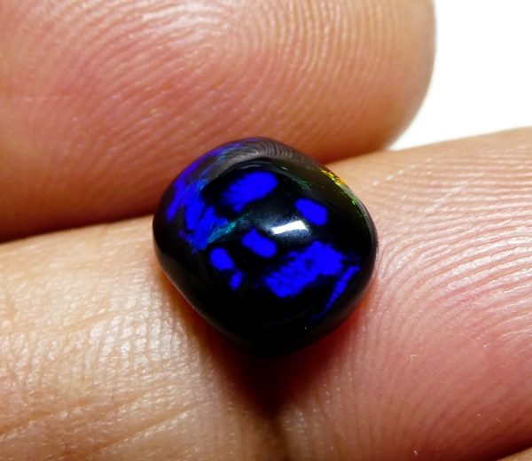 $1RE 1.73CT UNHEATED CUSHION RAINBOW FLASHING 100% NATURAL BLACK OPAL Carousel 2