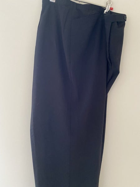 Black Pants Carousel 1