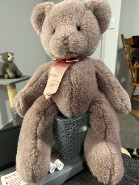 Bear Hugs Bear by RUSS Carousel 1