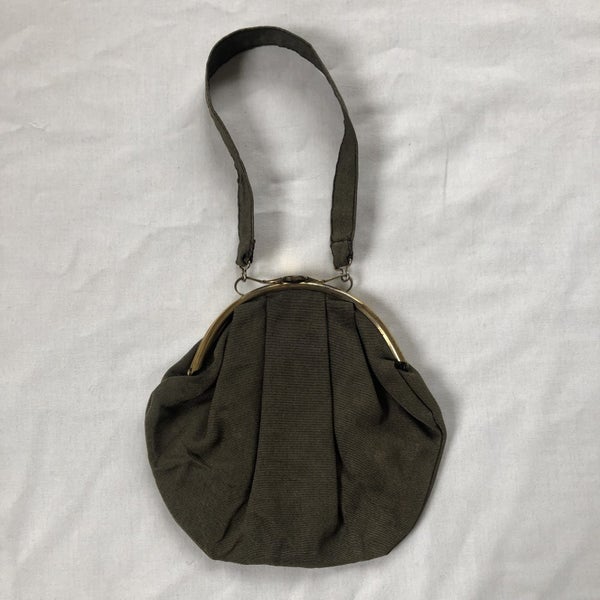 Vintage Bag Old Purse Carousel 1