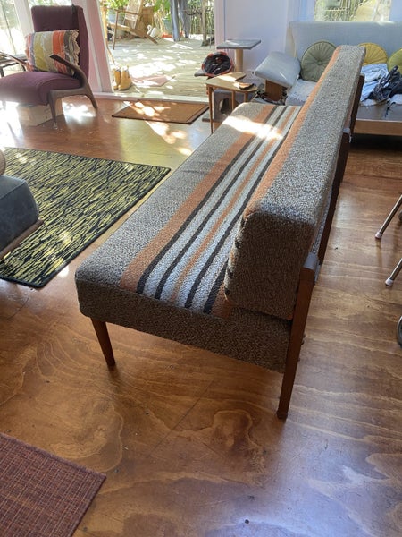 Mid century day bed Carousel 2