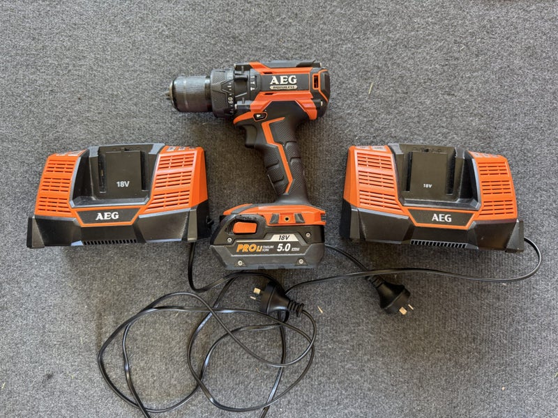 AEG brushless drill kit Carousel 1