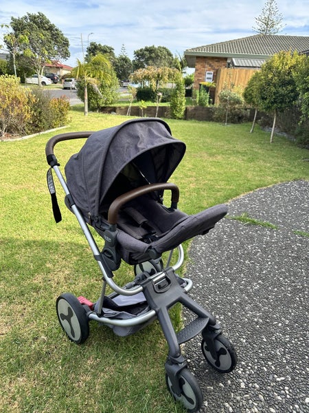 Britex stroller Carousel 1