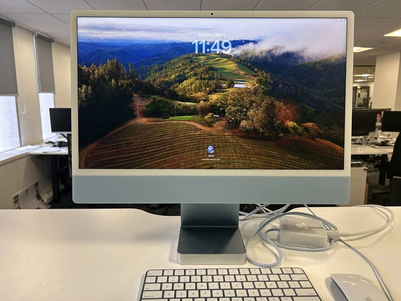 Apple iMac 2023 - $1 RESERVE Carousel 1