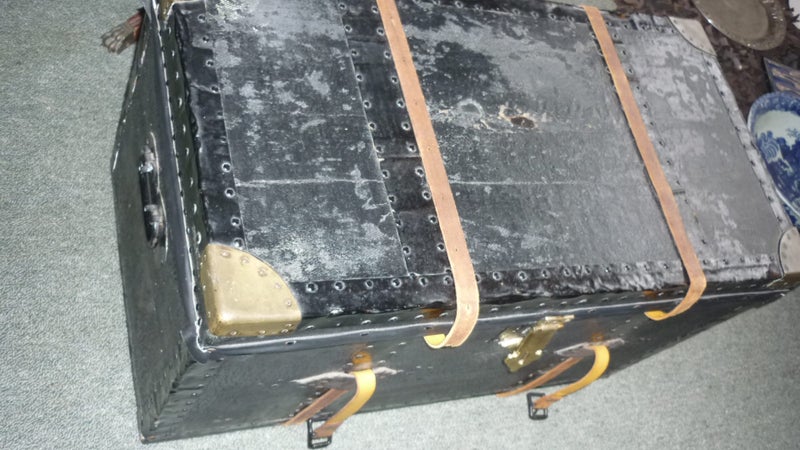 WOODEN VINTAGE METAL BOUND TRUNK Carousel 2