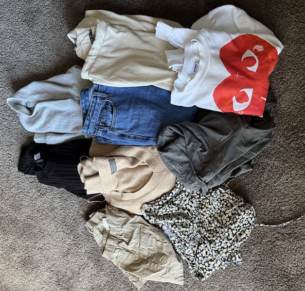 Clothing bundle Carousel 1