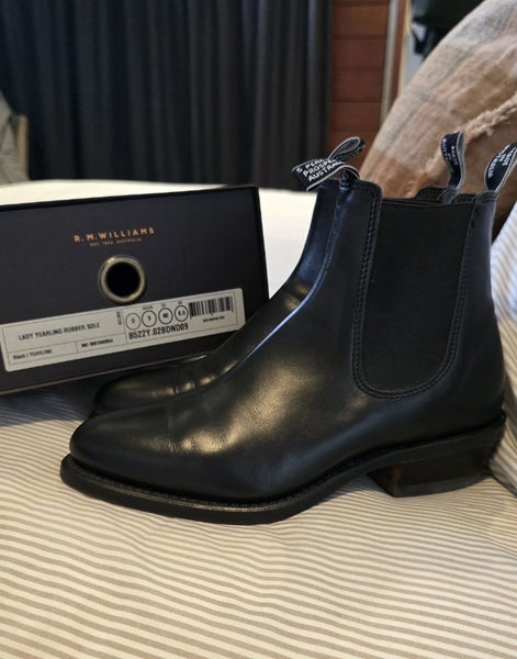 R.M william Lady Yearling Rubber Sole size 40 Carousel 1