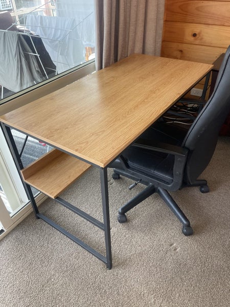 Office Desk and Chair Carousel 1