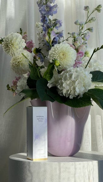 Fluted violet glass vase Carousel 5