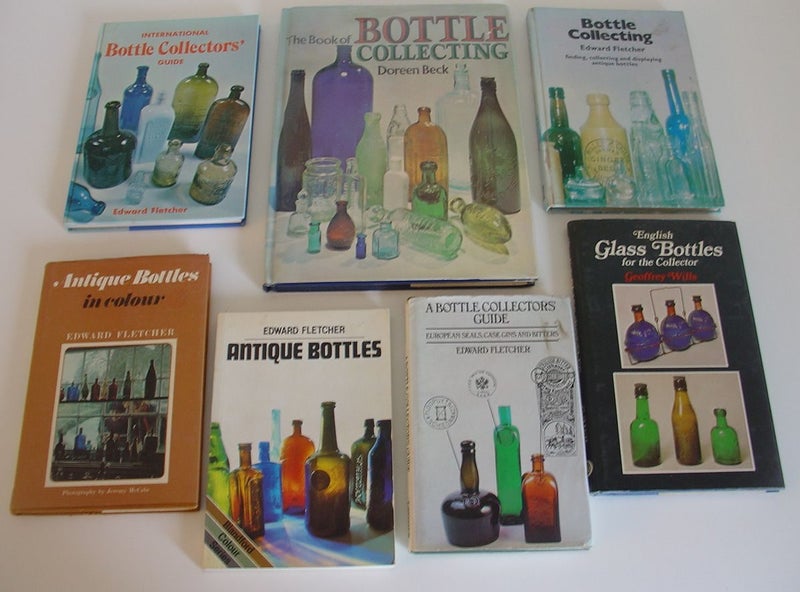 Antique Bottle Collecting 7 Books Carousel 1