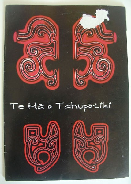 Te Hao Tahupotiki A Collection of Waiata Carousel 1