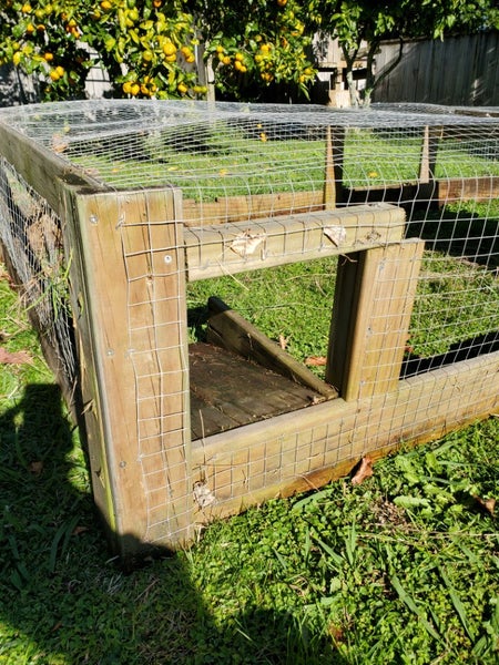 Outdoor Pet Cage / Enclosure - Rabbits, Guinea Pigs, Other small pets Carousel 2