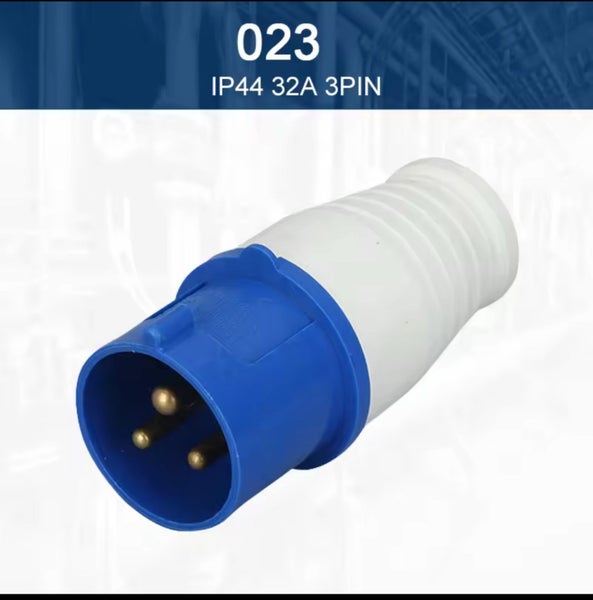32A 3Pin Outdoor Plug 240V IP44 Carousel 1