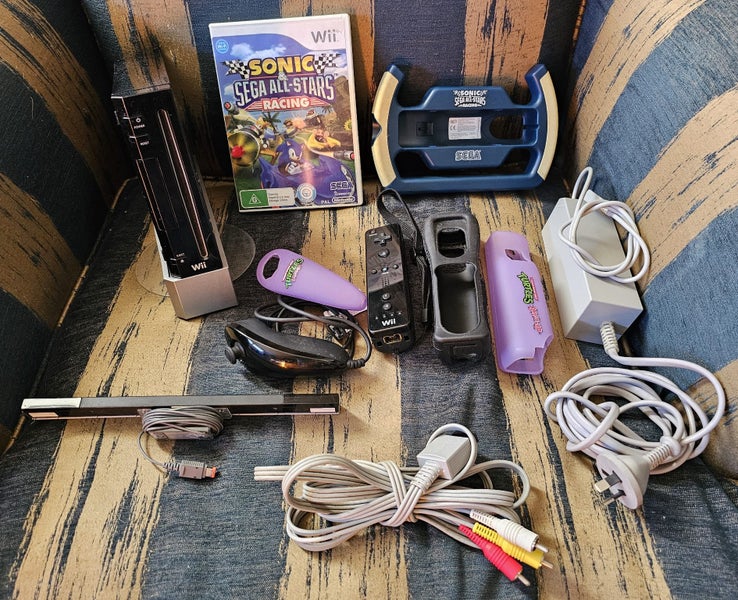 Wii Console (Black) with extras Carousel 1