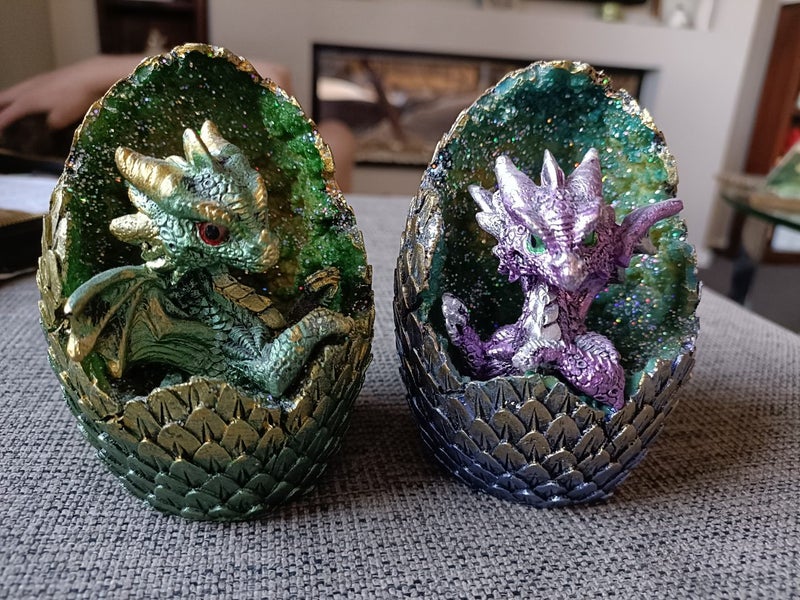 Resin Dragon in Egg x2 Carousel 1