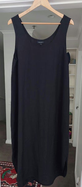 Moochi saviour dress Carousel 1