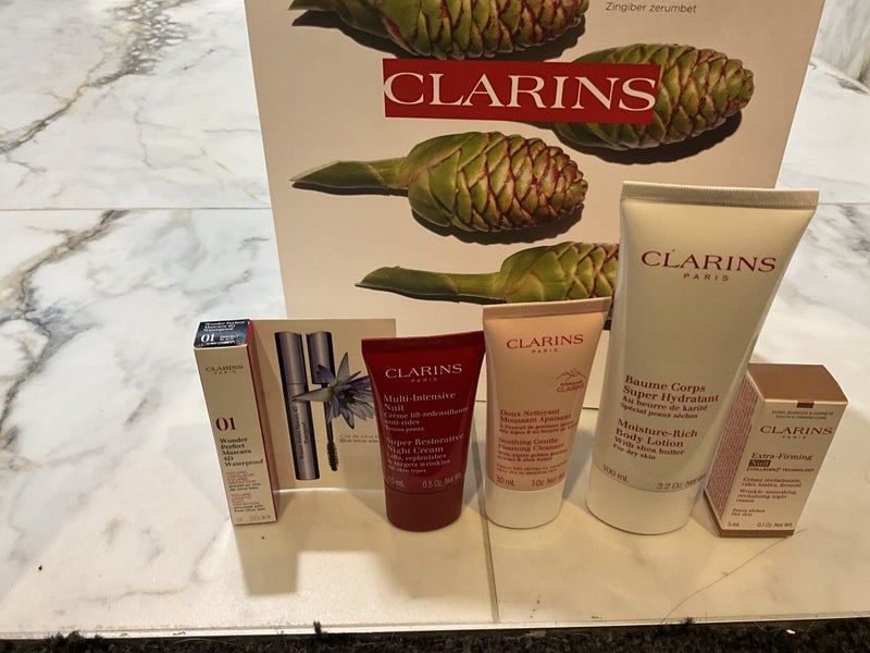 Clarins Skincare gift set NEW Carousel 1
