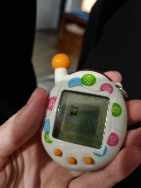 Tamagotchi Carousel 1