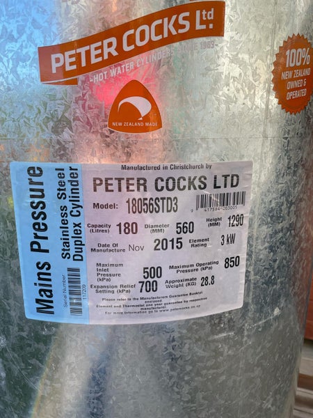 Peter Cocks 180L Mains Pressure Hot Water Cylinder Carousel 2